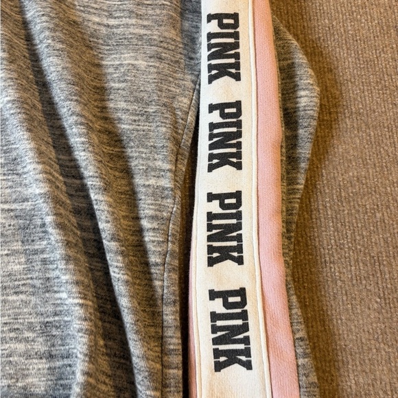 Victoria's Secret Pink Cozy Sweatshirt 1505 - Picture 2 of 5